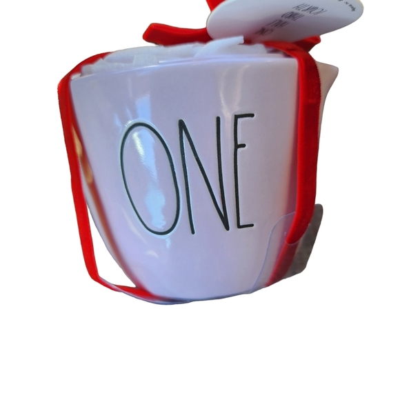 Rae Dunn Light Pink Heart Measuring Cups Set Cut out heart New - Picture 2 of 2